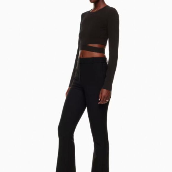 NEW Aritzia Ten by Babaton Retrospect Crop Sweater in Navy Blue Size Medium - Picture 1 of 12